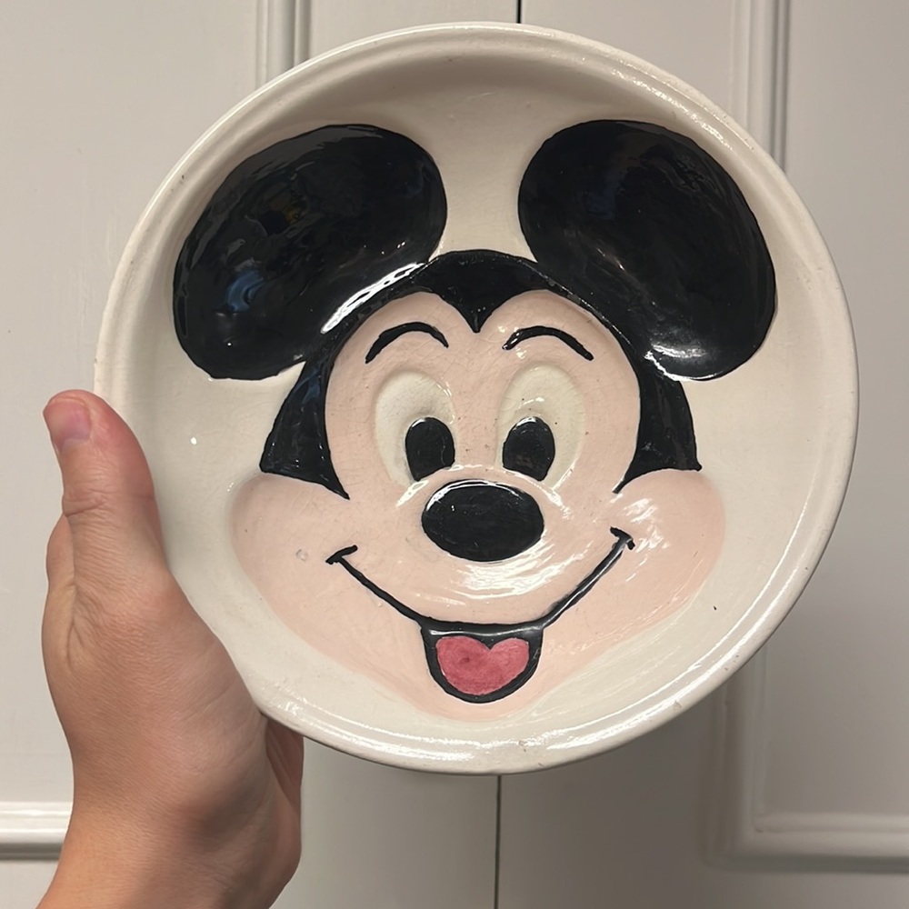 Vintage Walt Disney Mickey Mouse set. 1977.